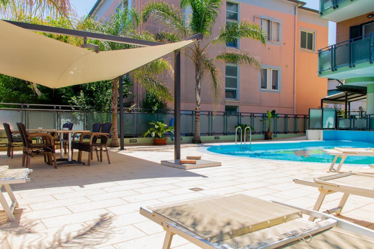 Residence Playa Tortoreto Eksteriør bilde