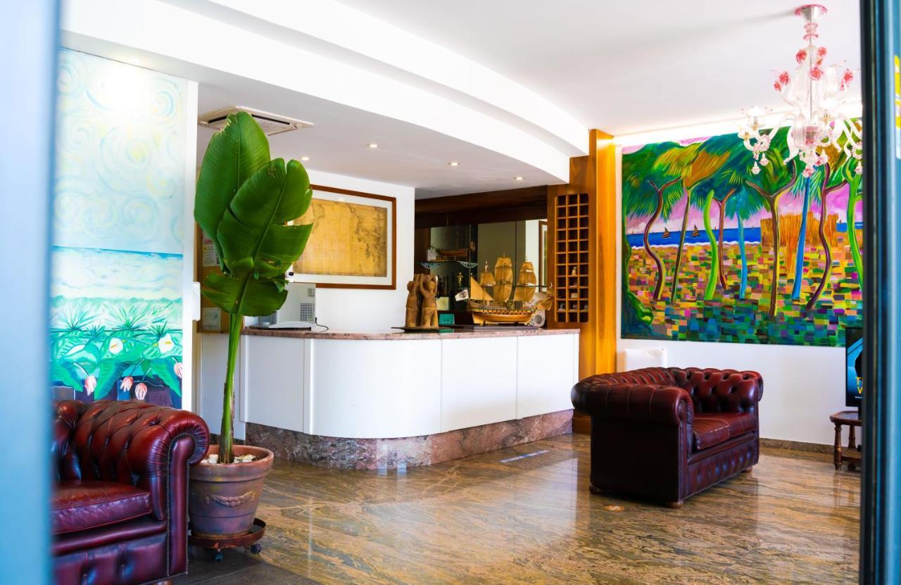 Residence Playa Tortoreto Eksteriør bilde